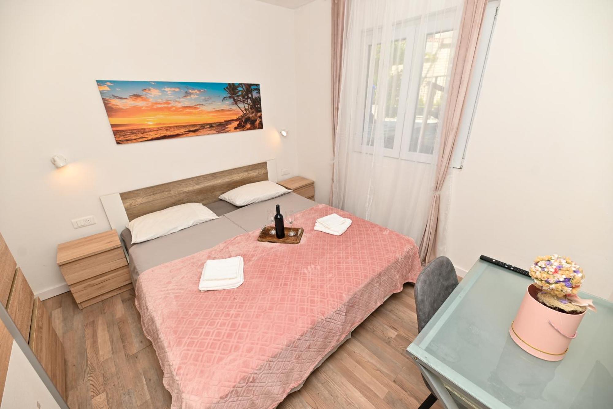 New,Close To The Beach Apartment With Domestic Olive Oil And Wine Trogir Exterior photo